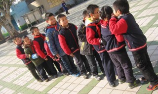 传话游戏简短拗口句子 传话游戏简短拗口句子怎么写