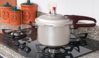 煤气灶如何清洗（煤气灶如何清洗视频教程）