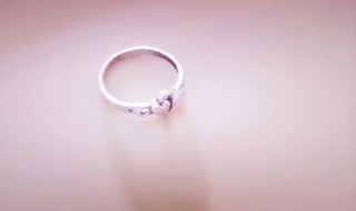 如何清洗银戒指 如何清洗银戒指的污垢