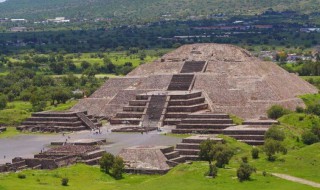 月亮金字塔在哪里（月亮金字塔在哪里看）