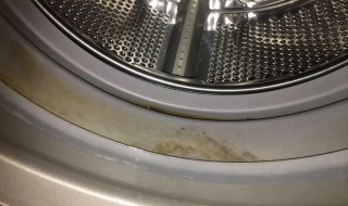 滚筒洗衣机怎么清理里面的脏东西 美的滚筒洗衣机怎么清理里面的脏东西