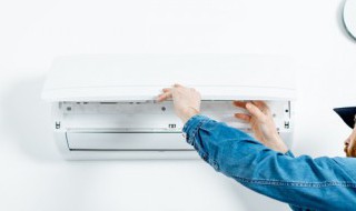 美的空调漏水是什么原因（美的空调漏水是什么原因怎么解决）