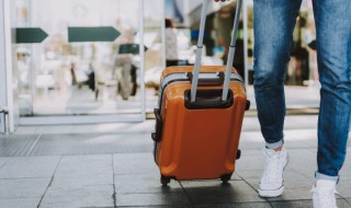 高铁站怎么寄存行李 高铁站寄存行李收费标准