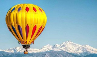 热气球上面的布是什么东西（热气球的布料）