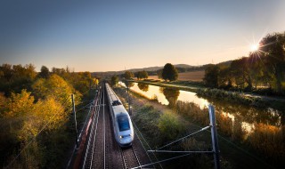 高铁座位为什么不设E 高铁座位为什么不设E 神回复