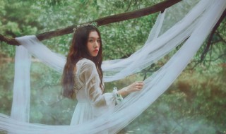 qq昵称女生小清新（qq昵称女生小清新淡雅带符号）