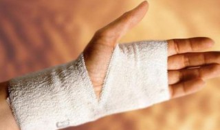 皮外伤怎么处理（皮外伤该怎么办）