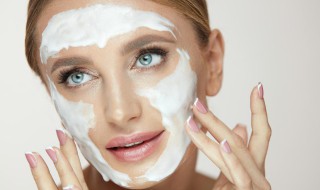洗面奶能将脸洗干净吗（洗面奶能将脸洗干净吗女生）