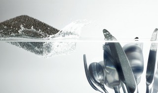 洗菜刀的方法（新买的菜刀怎样清洗）