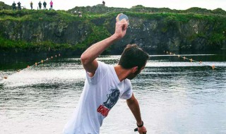 简单打水漂的方法（如何学会打水漂）