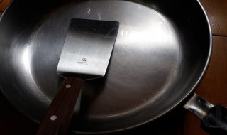 铝锅的清理方法（铝锅的清理方法图解）