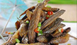 晒干泥鳅的方法（晒干泥鳅的方法视频）