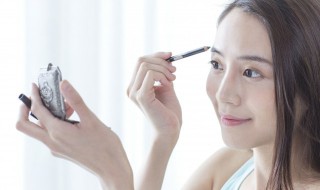 画眼影的正确方法 画眼影的正确方法图片