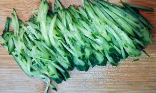 黄瓜切细丝的方法 黄瓜怎样切丝