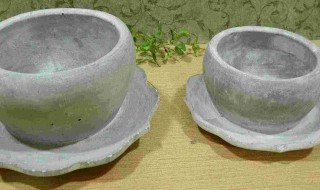 水泥花盆制作方法（旧衣水泥花盆制作方法）
