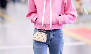 卫衣配什么裤子好看女 白色卫衣配什么裤子好看女