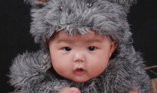 宝宝几个月断夜奶最好 宝宝几个月断夜奶最好?过早过晚都不好