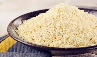 鸡粉和鸡精的区别（鸡粉和鸡精的区别是什么）