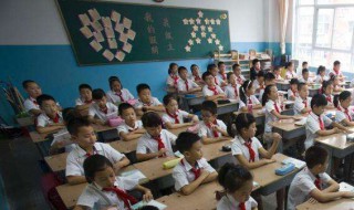 人见人爱花见花开的下一句 人见人爱花见花开的下一句是啥