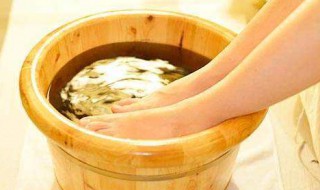 每天泡脚对身体有什么好处（男人每天泡脚对身体有什么好处）