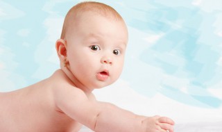 宝宝游泳的好处（1岁宝宝游泳的好处）