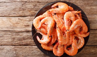 吃大虾可以喝酸奶吗（吃大虾可以喝酸奶吗小孩）