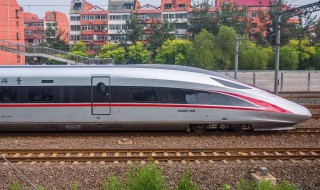 火车是不是高铁动车（火车是不是高铁动车呢）