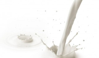 纯牛奶洗脸的好处（纯牛奶洗脸的好处和功效）