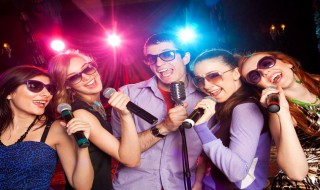 初学唱歌怎么练声 三分钟改掉用喉咙唱歌