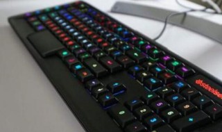 键盘锁住了怎么解锁（键盘锁住了怎么解锁fn是哪个）