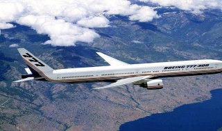 飞机黑匣子是什么颜色（飞机黑匣子是什么颜色的盒子）