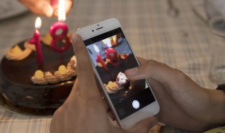 祝自己生日快乐的短语（祝自己生日快乐的短语发朋友圈）