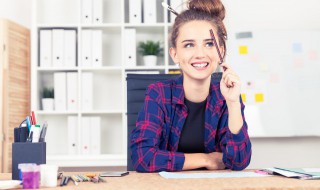 工作的句子说说心情短语（朋友圈工作的句子说说心情短语）