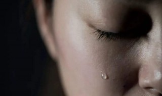 好想大哭一场的说说（一瞬间情绪崩溃的句子）