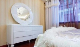 全身镜放在床尾侧面可以吗（全身镜可以放在床尾两边吗）