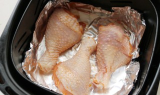 空气炸锅一定要用锡纸吗 空气炸锅需用锡纸吗