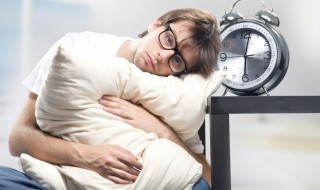 抱枕如何清洗（抱枕如何清洗和保养）