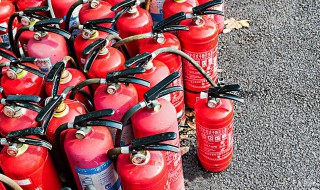 三氯化磷发生火灾用什么灭火器（三氯化磷发生火灾用什么灭火器好）