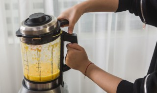 榨汁机和料理机区别是什么（榨汁机和料理机是一样的吗）