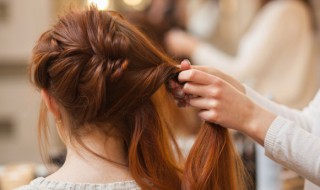 预防脱发我们要怎么做（怎么做可以预防脱发）