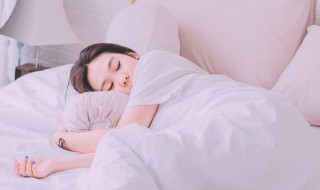 梦见洗脚是什么意思 梦见洗脚是什么意思,自己洗完又给别人洗