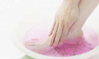 大暑伏天冻脚是怎么回事 大夏天冻脚是咋回事