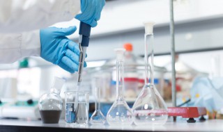 烧杯的使用方法和注意事项 烧杯的使用方法和注意事项视频