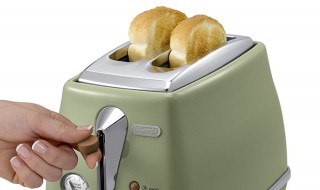 如何清洗多士炉（如何清洗多士炉内部）