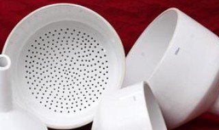 在布氏漏斗上洗涤滤饼时应注意什么（在布氏漏斗用溶剂洗涤滤饼时应注意什么）