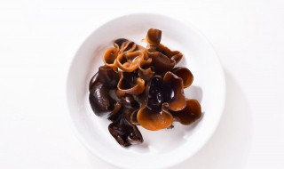 黑木耳是发物吗 请问黑木耳是发物吗