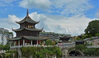 甲秀楼的来历 甲秀楼的历史故事