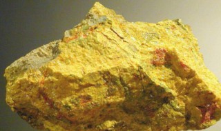 蛇怕硫磺还是雄黄（蛇怕硫磺还是雄黄怎么撒）