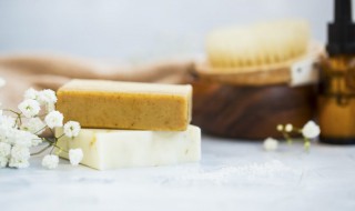 肥皂水的作用与用途（肥皂水的用处）