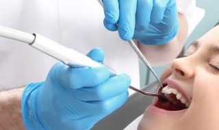 拔牙后为啥不能喝牛奶（拔牙后频繁吞咽口水会有什么后果）